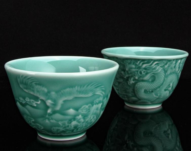 Celadon relief dragon plum green host cup