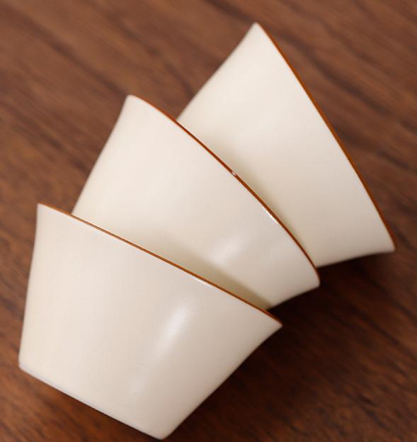 Portable travel tea set with one pot and three cups